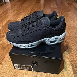 Nike Air Max Tailwind 4 SP -men’s 9.5- BV1357-002